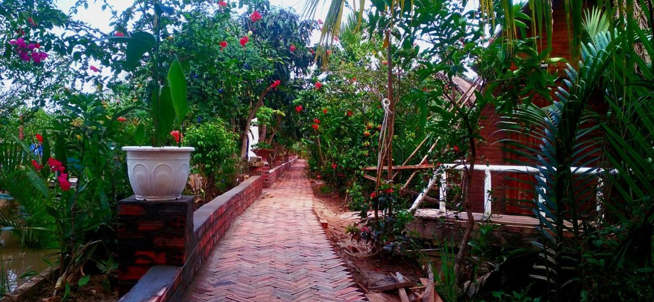 Hong Thai River Side Homestay Ben Tre Exterior photo