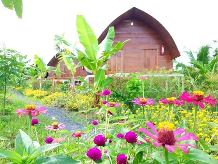 Hong Thai River Side Homestay Ben Tre Exterior photo